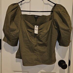 NWT Express Sweetheart Crop Top Green Size M Puff Sleeve Smocked